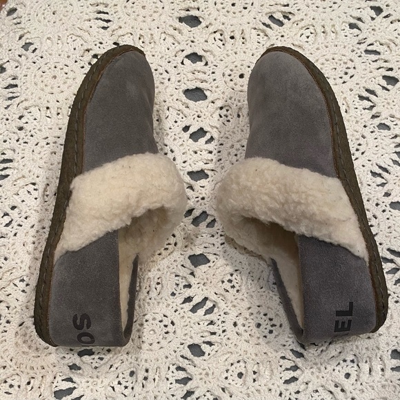 Sorel Nakiska Slide Winter Shearling Slippers gray size 5 - Picture 2 of 8